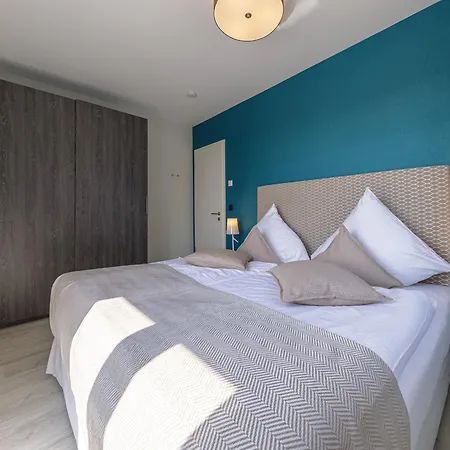 Alte Seefahrtschule App A120 